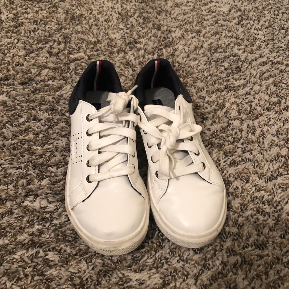 Boys Sneakers size 3Y
